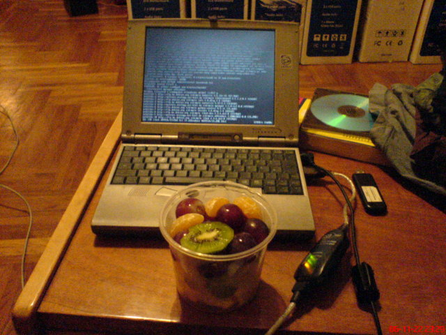 Scaled image sexy_laptops_with_fruits4.jpg 